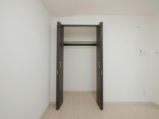  プルメリア栄通