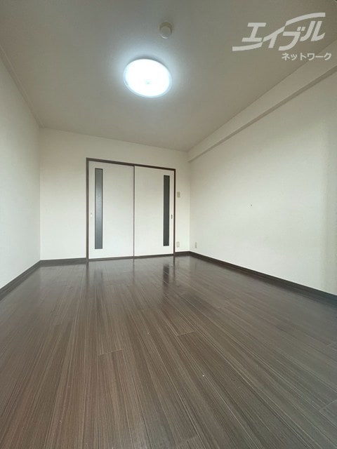  イーストフィールド