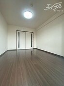  イーストフィールド