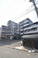 エイト摂津の外観