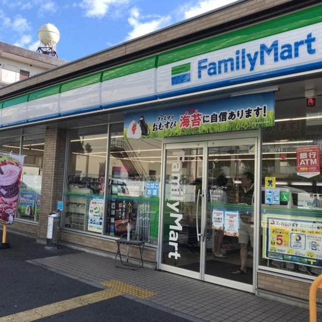 ファミリーマート摂津庄屋店(コンビニ)まで799m※ファミリーマート摂津庄屋店 三井マンション