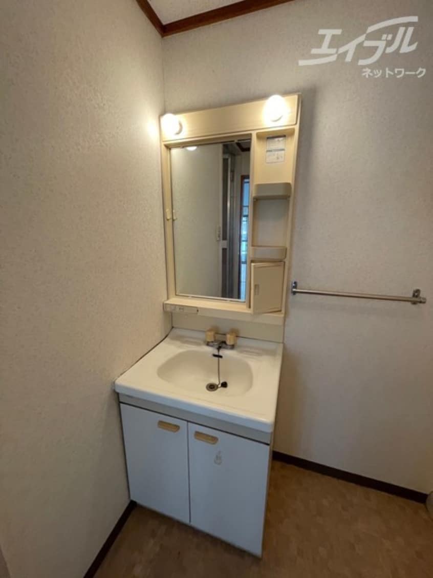  麻田レインボーハイツ