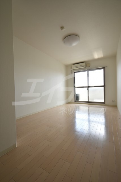  東海道本線<琵琶湖線・JR京都線>/吹田駅 徒歩10分 3階 築16年