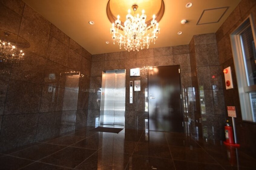  ロイヤルクイーンズパーク吹田片山町