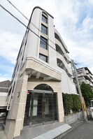 アネスティ千里丘1号館の外観