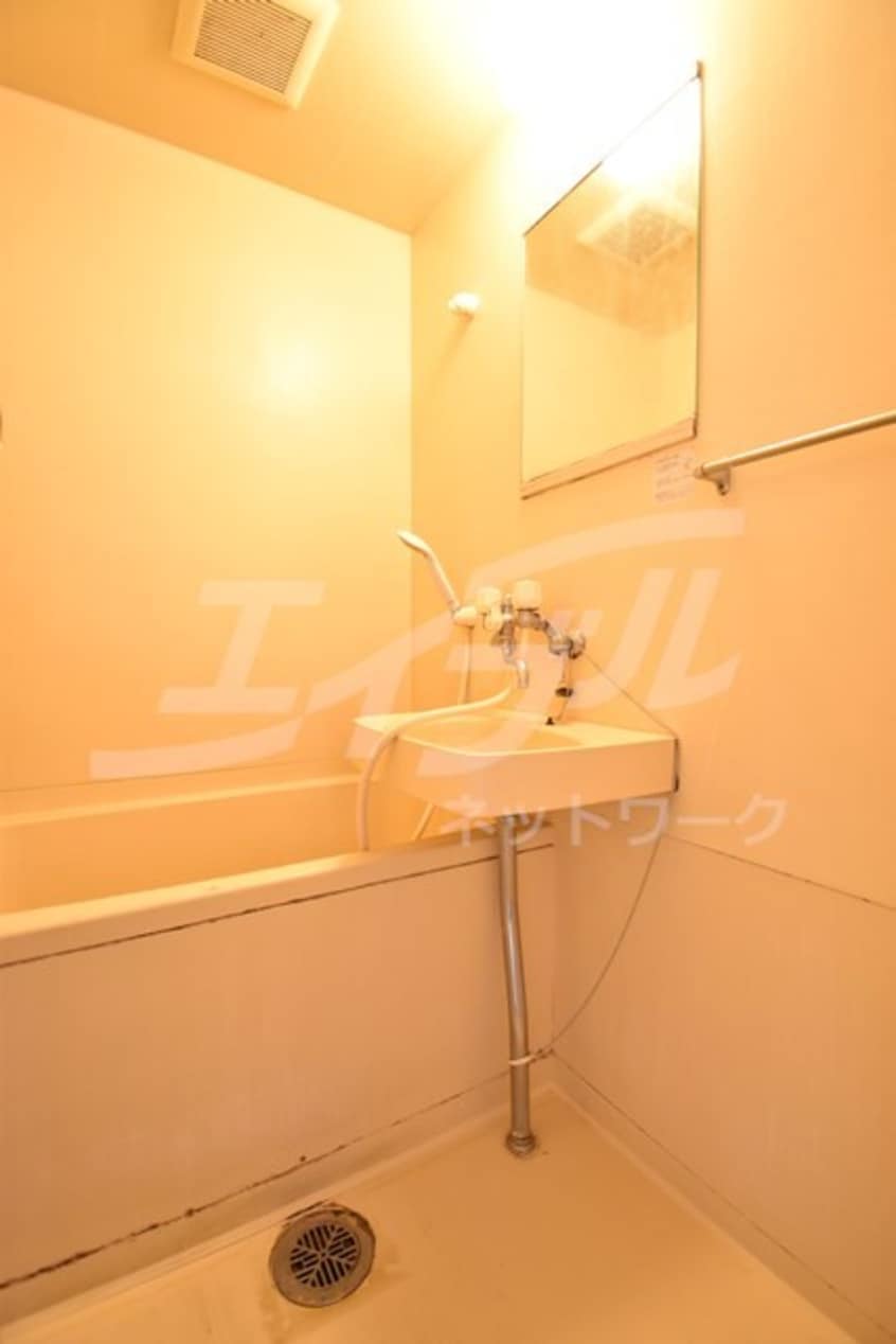  東海道本線<琵琶湖線・JR京都線>/岸辺駅 徒歩3分 6階 築27年