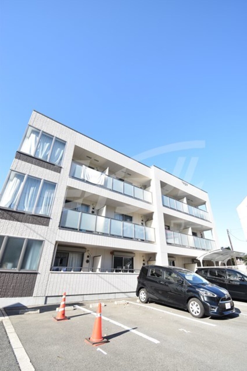  ラ・ジュネス　Senri