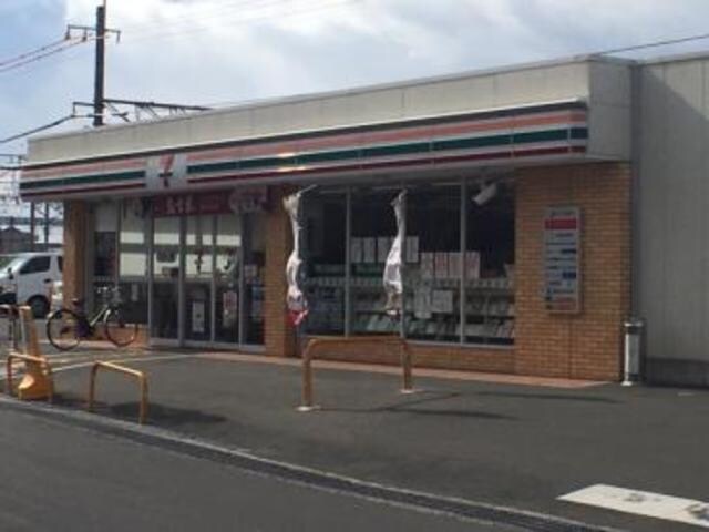 セブンイレブン摂津千里丘4丁目店(コンビニ)まで400m※セブンイレブン摂津千里丘4丁目店 阪急京都線/摂津市駅 徒歩8分 1階 築39年