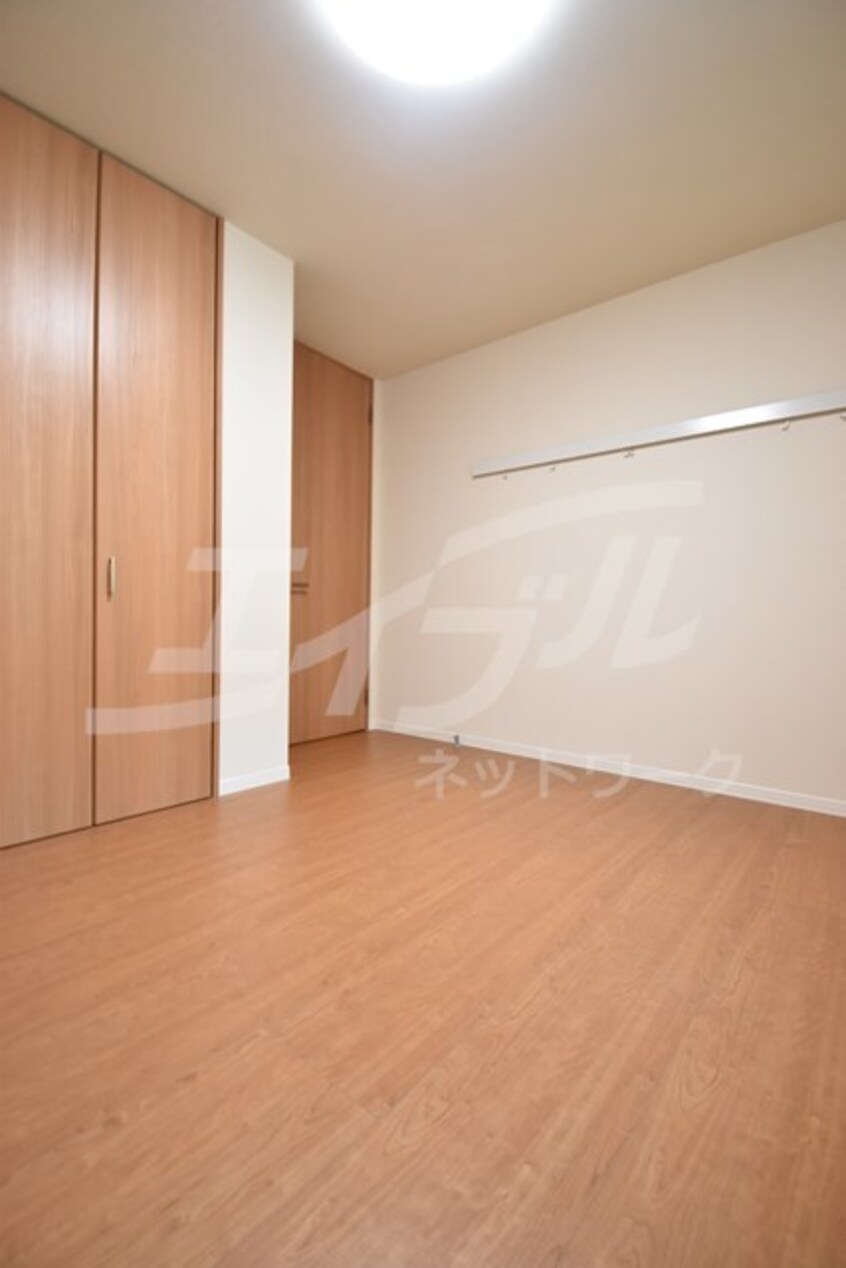  東海道本線<琵琶湖線・JR京都線>/岸辺駅 徒歩16分 2階 築7年