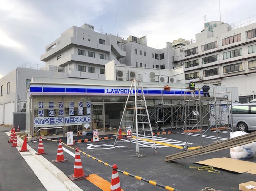 ローソン摂津南千里丘店(コンビニ)まで1270m※ローソン摂津南千里丘店 摂津第6マンション