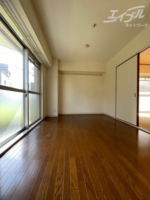  東海道本線<琵琶湖線・JR京都線>/千里丘駅 徒歩14分 1階 築33年