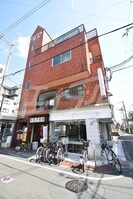 ロイヤル摂津の外観