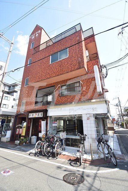  ロイヤル摂津