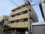 カミング