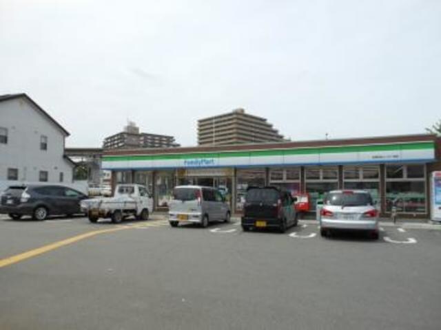 ファミリーマート名神吹田インター前店(コンビニ)まで1141m※ファミリーマート名神吹田インター前店 カサルテ吹田青葉丘