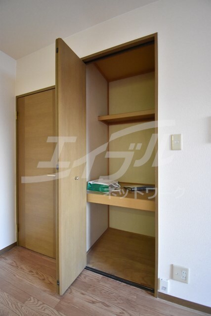  ドミールシャルマン