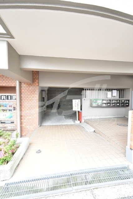  レジデンス吉川5号棟