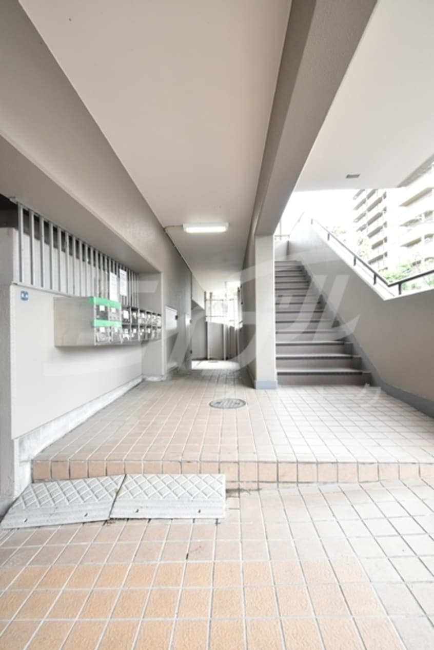  レジデンス吉川5号棟