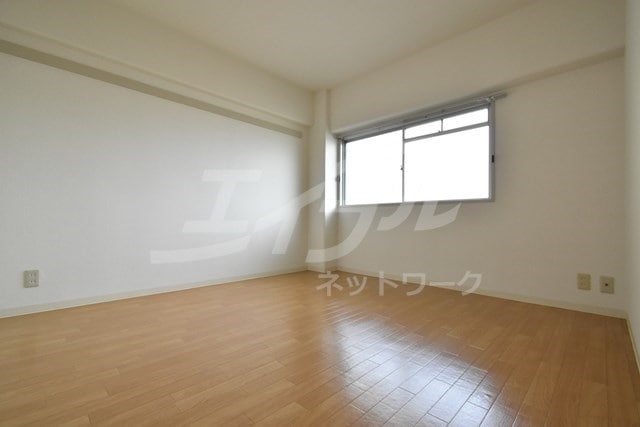  レジデンス吉川5号棟