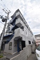 ホリウチビルの外観