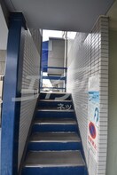  ホリウチビル