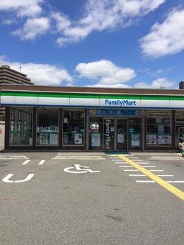 ファミリーマート吹田千里丘北店