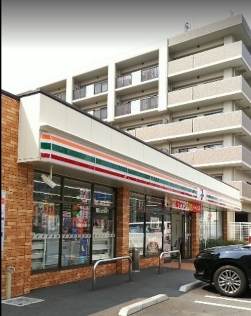 セブンイレブン摂津三島2丁目店(コンビニ)まで876m※セブンイレブン摂津三島2丁目店 寿マンション