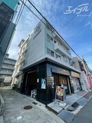 ナンノ第13号館の外観