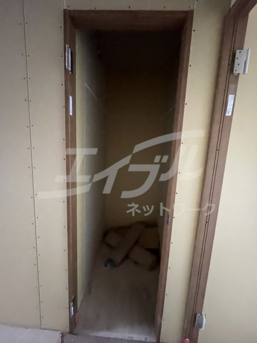  ディオーネ・ジエータ岸部