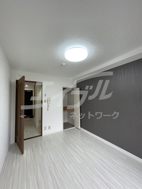  エミネンスヨシムラ