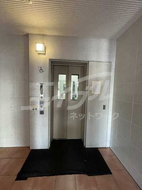  フローライト上新庄駅前