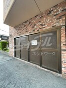 キャニスコート上新庄の外観