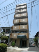シャルル上新庄の外観