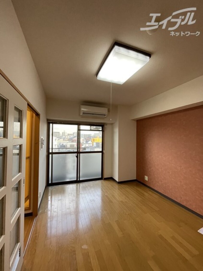  メルヘンハイツ