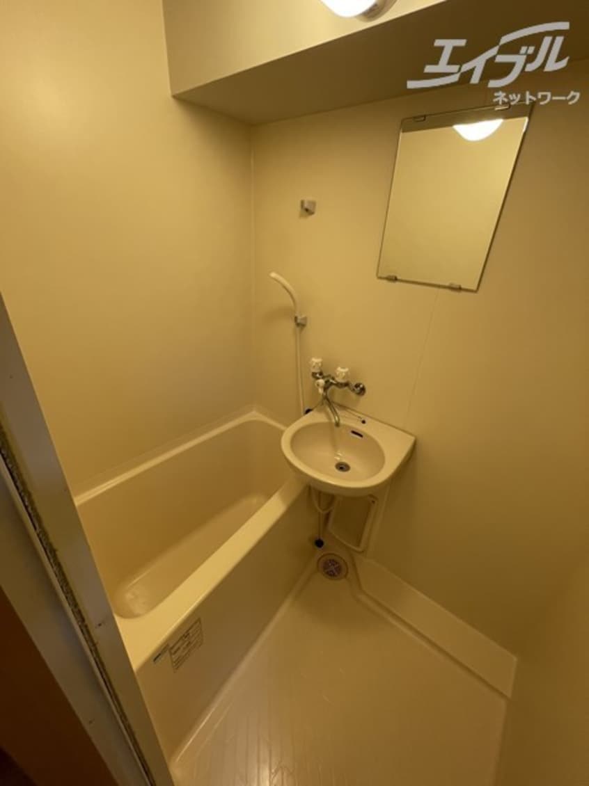  メルヘンハイツ