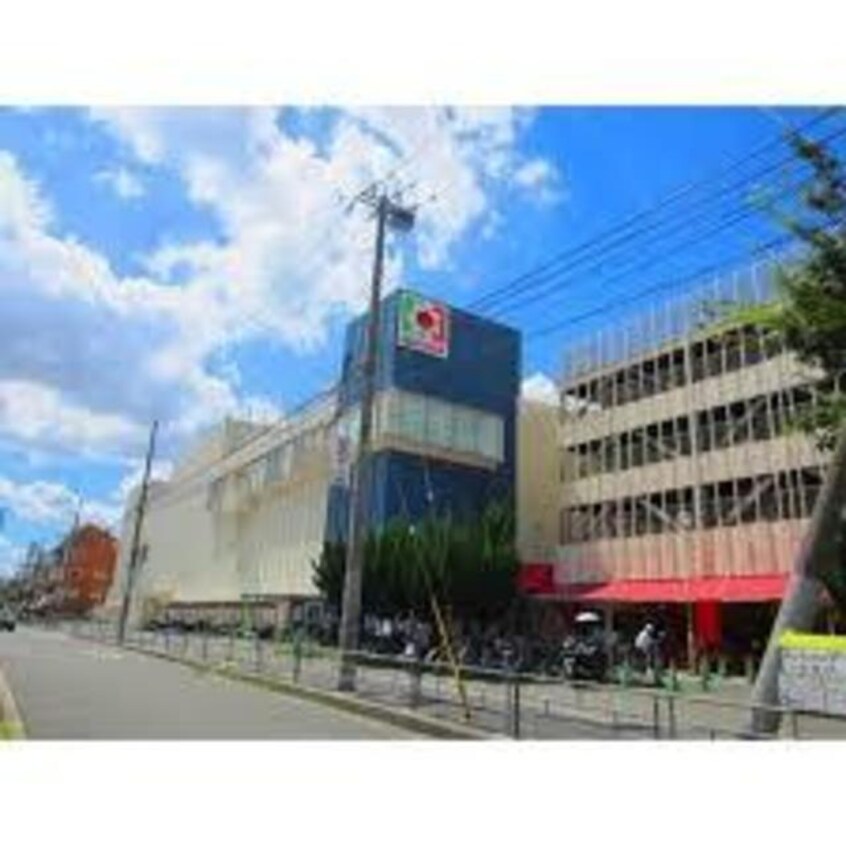 イズミヤ上新庄店(スーパー)まで525m※イズミヤ上新庄店 ティースリーカーサモジュカ