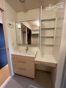  シャルレーヌ・ドゥ・グレイス