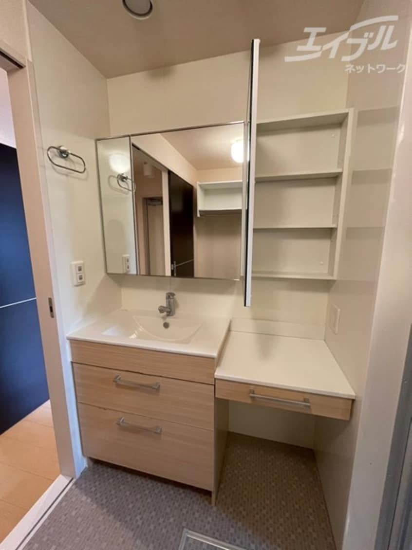  シャルレーヌ・ドゥ・グレイス