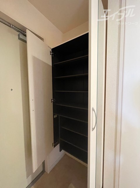  シャルレーヌ・ドゥ・グレイス