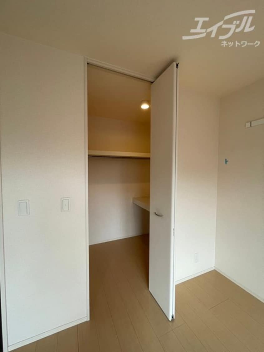  シャルレーヌ・ドゥ・グレイス