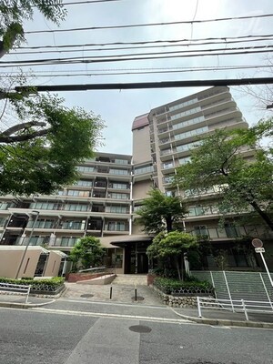 ローレルハイツ千里2号棟