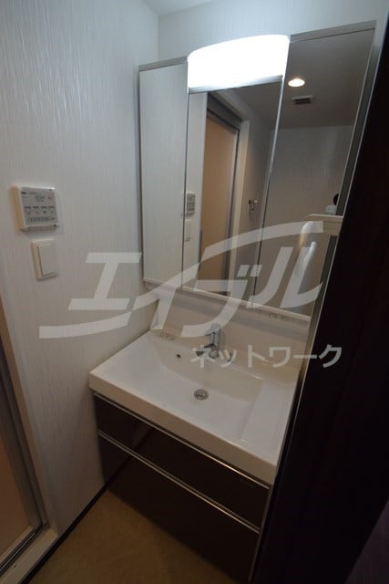  プレジオ江坂ROUGE