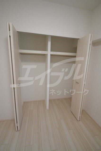  プレジオ江坂ROUGE