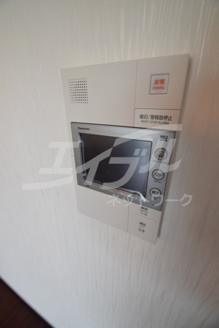  プレジオ江坂ROUGE