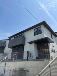 ウィステリア千里山　3号棟