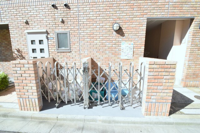  アルシェ江坂