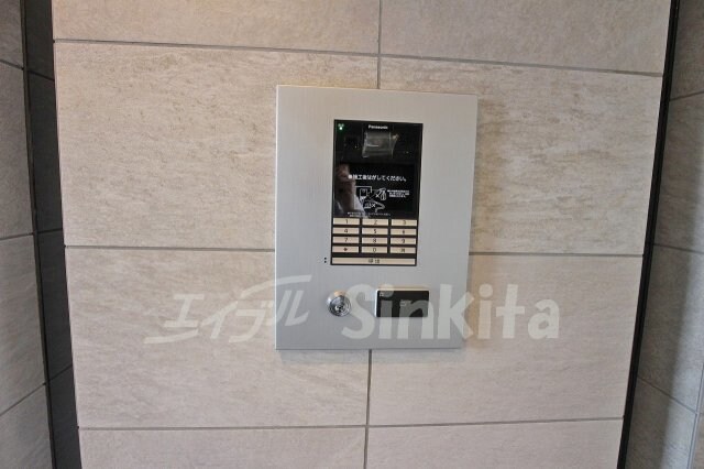 セキュリティ ArtizA新大阪D.C.