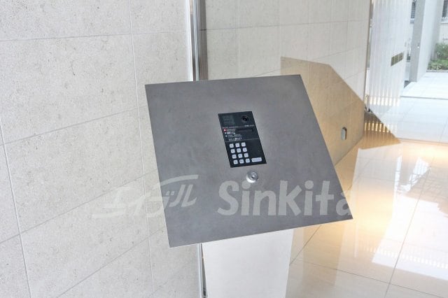 セキュリティ スプランディッド新大阪EAST