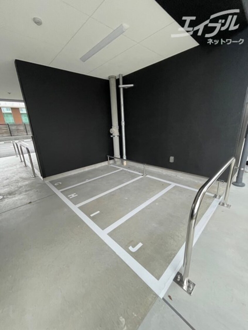  アドバンス江坂東デパール