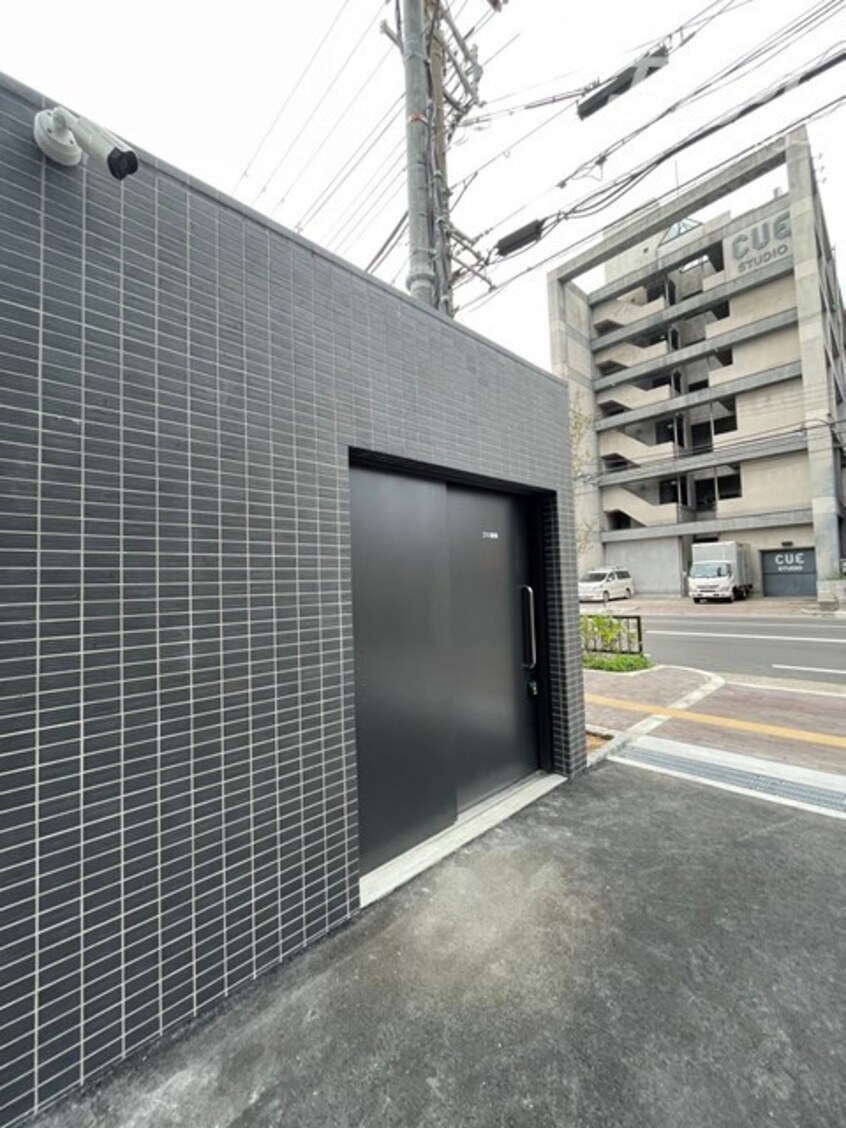  アドバンス江坂東デパール